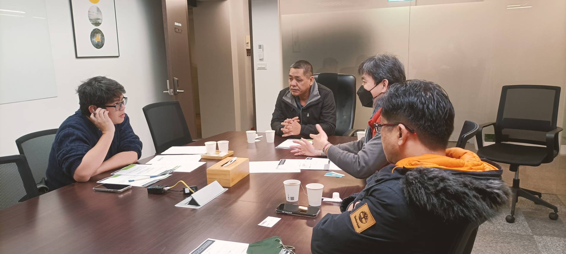 114.02.18本會由理事長等人接受外勞社(FWA)新聞網記者採訪